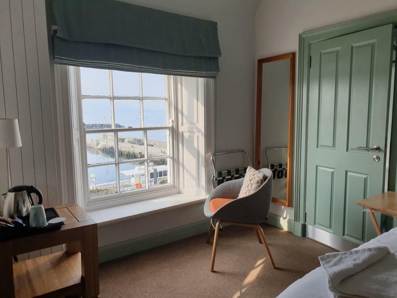 فندق باليكاسلفي  Manor House Rathlin Island المظهر الخارجي الصورة